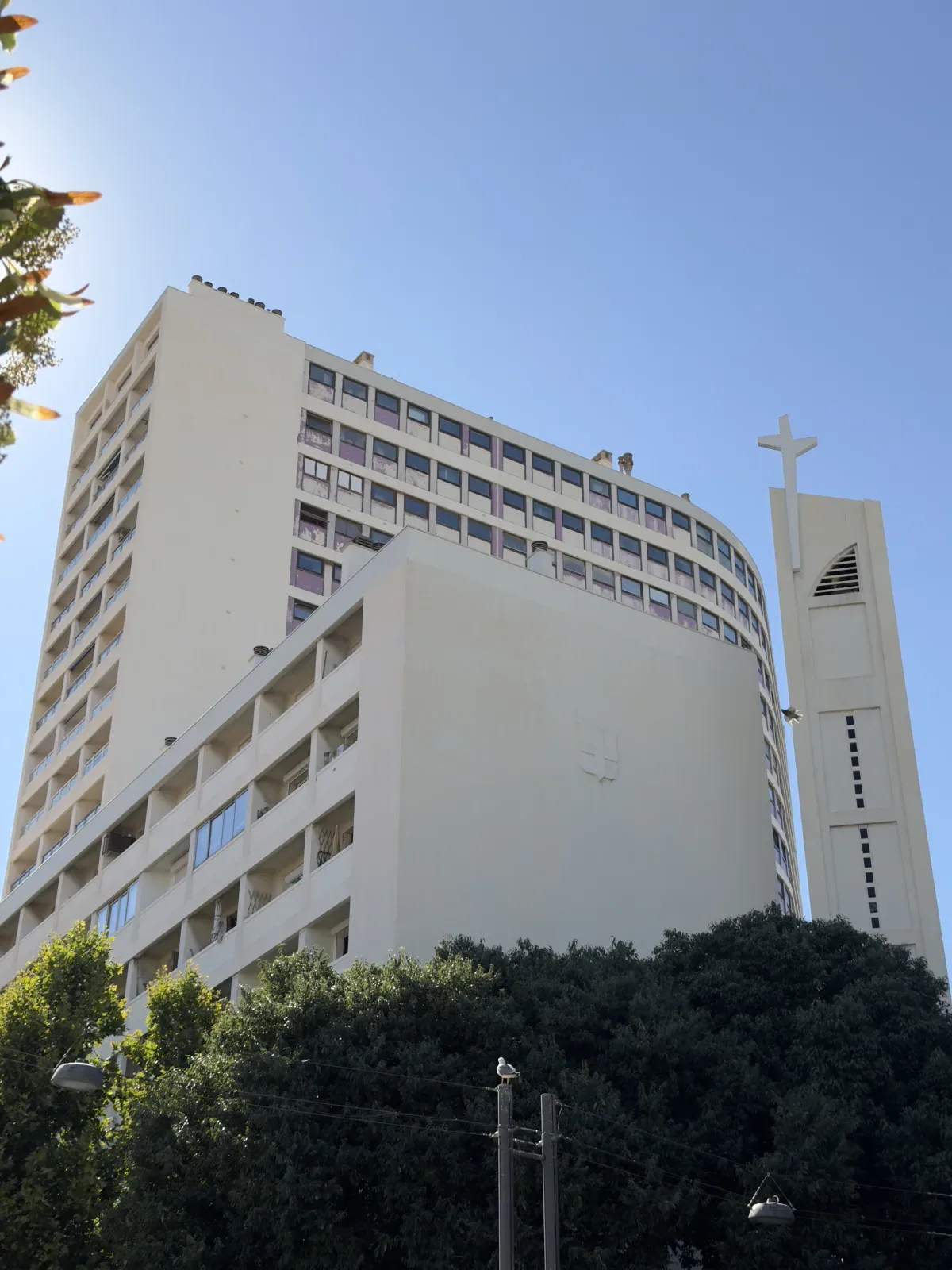 Immeuble Le Brasilia dans le 8e arrondissement de Marseille.