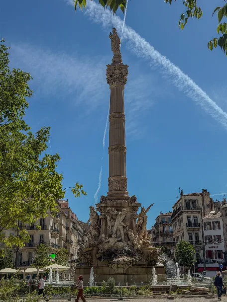 Fontaine de la place Castellane dans le 6e arrondissement de Marseille.